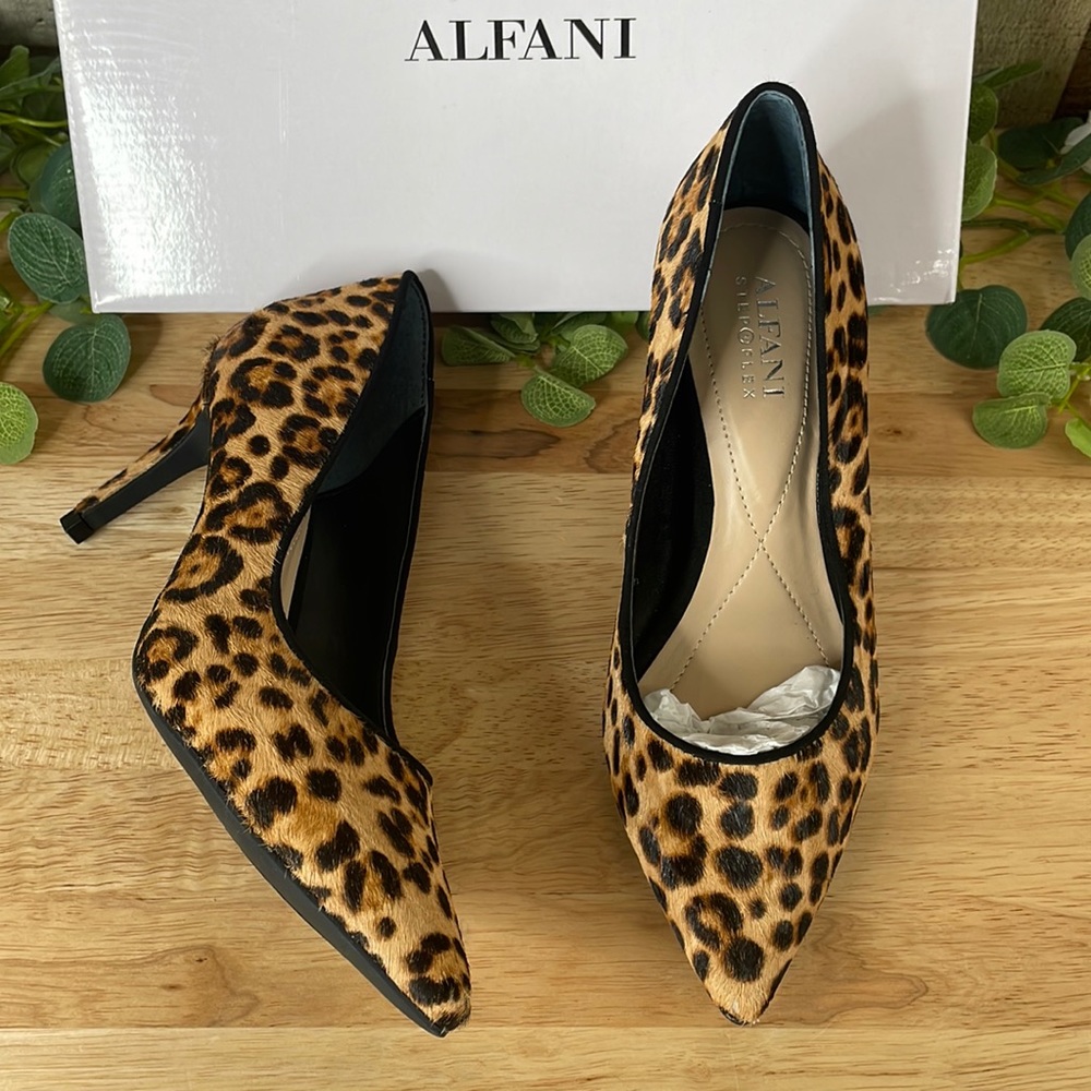 Alfani Women's Leopard Print Step 'N Flex Jeules Pumps 5.5M NWT